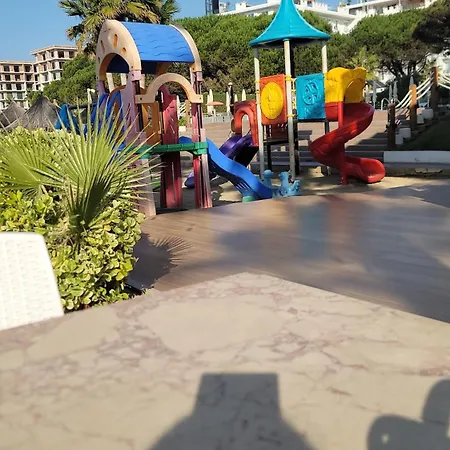 Private Rooftop Jacuzzi- Side Duplex Golem (Tirana)